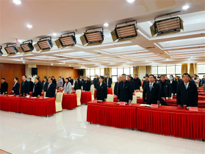 尊龙凯时人生就是搏集团2025年度目标责任签约仪式隆重举行，共创未来新辉煌